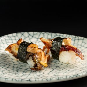 Niguiri Anguila con Foie Flambeado [2u]